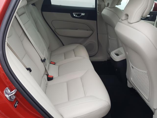 2020 VOLVO XC60 T5 MO YV4102DKXL1433476