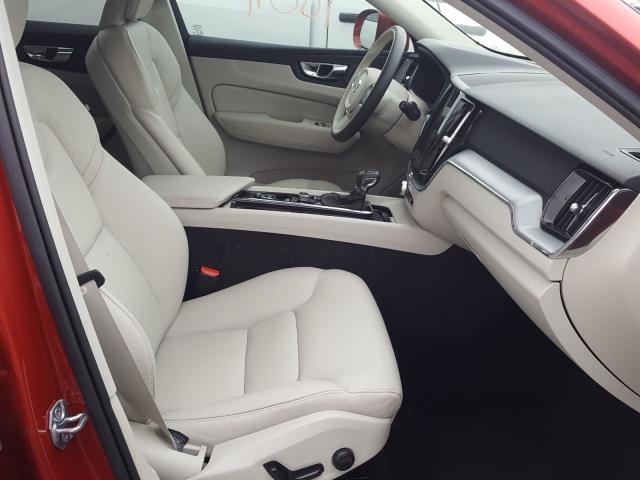 2020 VOLVO XC60 T5 MO YV4102DKXL1433476