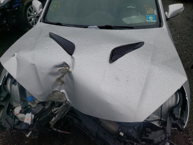  HYUNDAI GENESIS 2013 Сріблястий