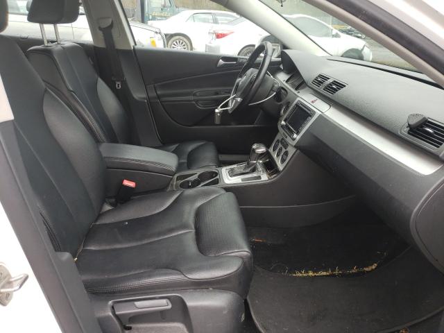2010 VOLKSWAGEN PASSAT KOM WVWXK7AN1AE023528