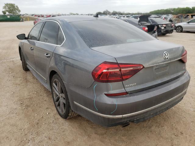 2017 VOLKSWAGEN PASSAT R-L 1VWDT7A32HC025287