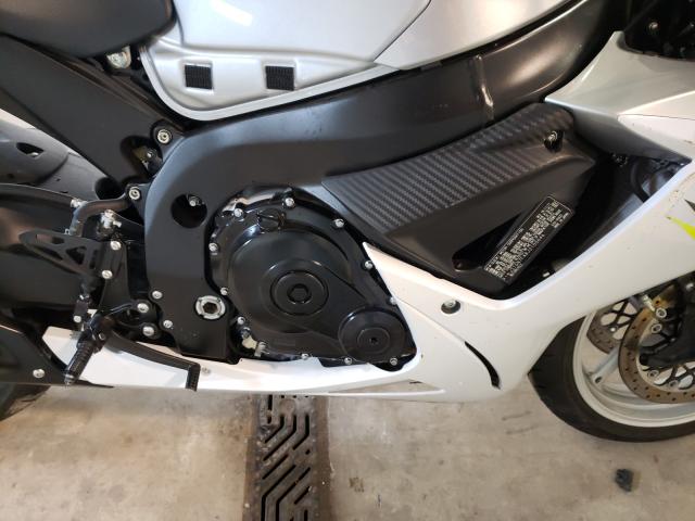 2018 SUZUKI GSX-R600 JS1GN7FA8J2100646