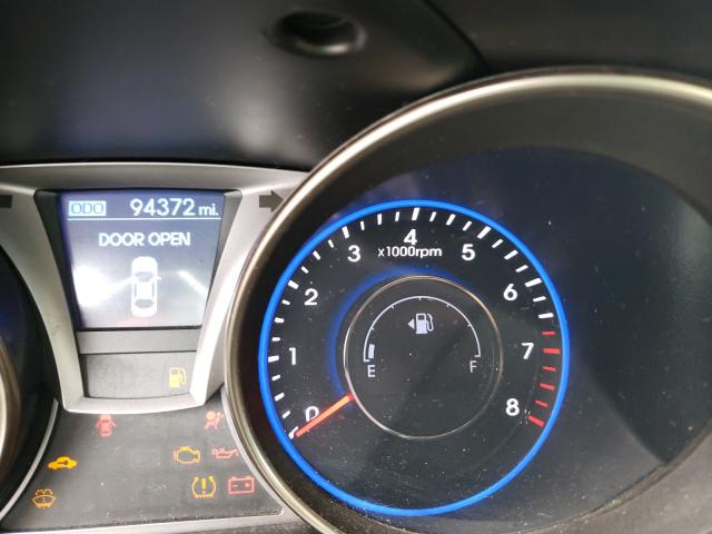  HYUNDAI GENESIS 2013 Сріблястий