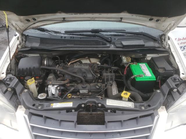2010 CHRYSLER TOWN & COU 2A4RR5D10AR293011