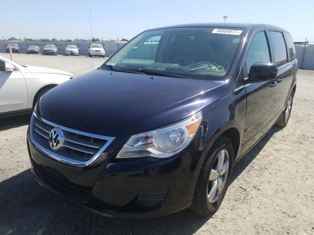 2010 VOLKSWAGEN ROUTAN SE 2V4RW3D16AR424323