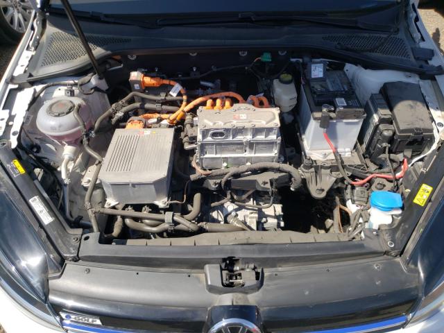 2017 VOLKSWAGEN E-GOLF SE WVWKR7AUXHW954742