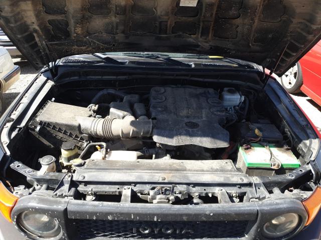 2011 TOYOTA FJ CRUISER JTEBU4BF5BK108834