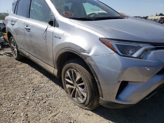2018 TOYOTA RAV4 HV LE JTMRJREV2JD236009