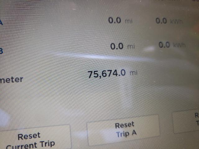 2015 TESLA MODEL S 70 5YJSA1S22FF091082