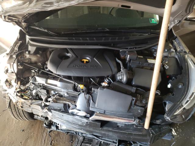 2016 HYUNDAI ELANTRA SE 5NPDH4AE8GH656049