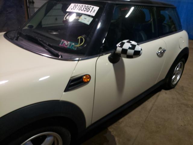 2011 MINI COOPER WMWSU3C50BT183694