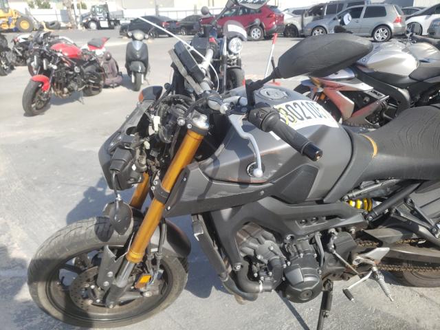 2015 YAMAHA FZ09 C JYARN33Y1FA002155