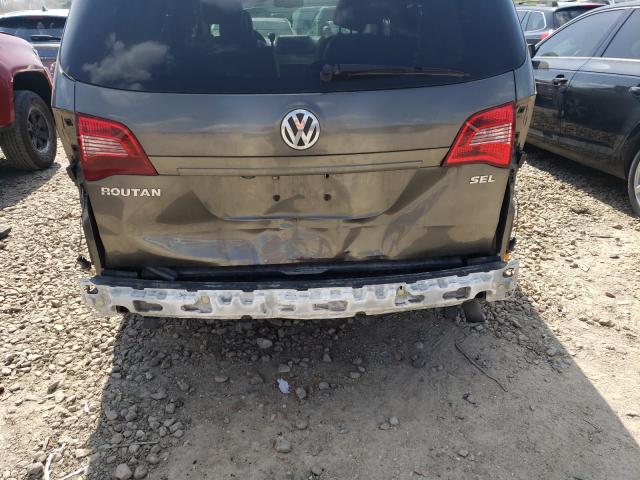 2010 VOLKSWAGEN ROUTAN SEL 2V4RW5DX8AR388277