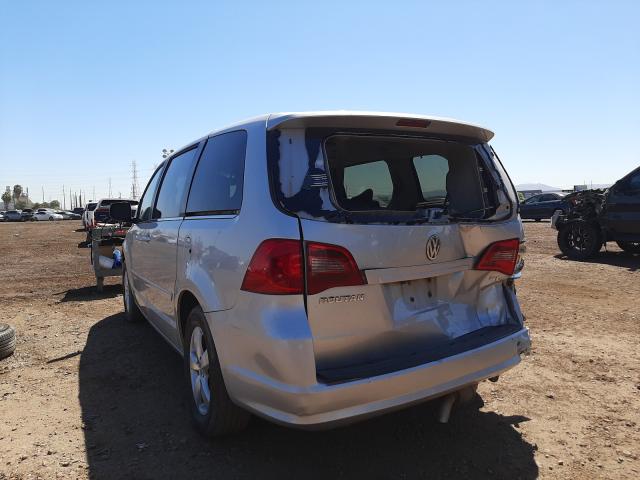 2010 VOLKSWAGEN ROUTAN SE 2V4RW3D14AR333079