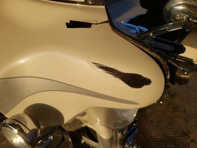 2008 HARLEY-DAVIDSON FLHTCUSE3 1HD1PR8158Y956135