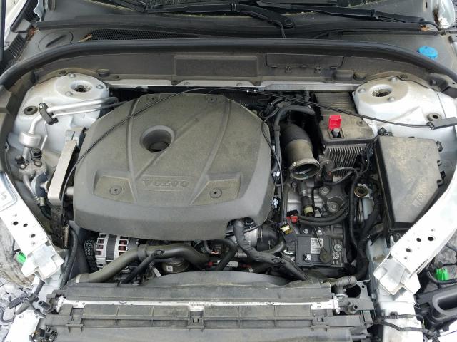 2019 VOLVO XC60 T5 MO LYV102DK1KB188531
