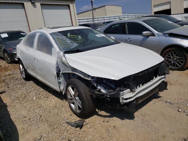 2015 VOLVO S60 PREMIE YV140MFBXF2306471