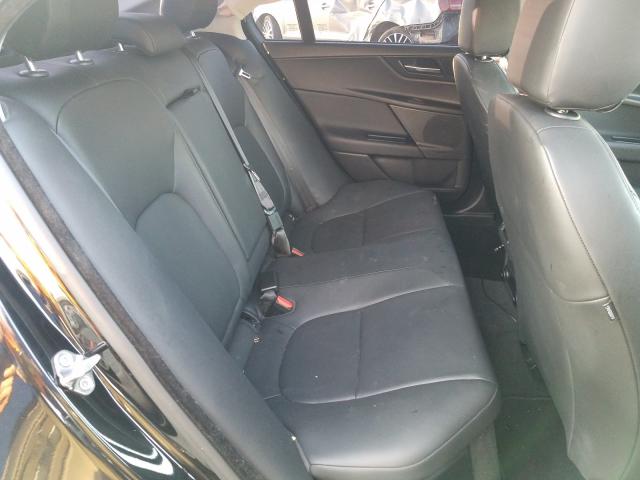2018 JAGUAR XE SAJAR4FX4JCP27410