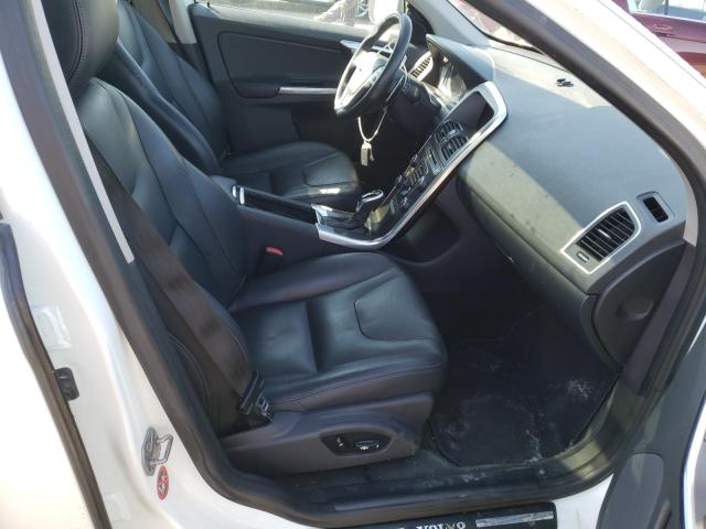 2015 VOLVO XC60 T6 PR YV4902RC5F2585863