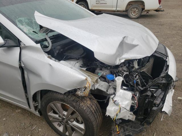 2017 HYUNDAI ELANTRA SE 5NPD84LF4HH014015