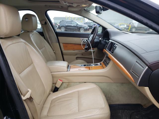 2010 JAGUAR XF LUXURY SAJWA0FA7AHR56121