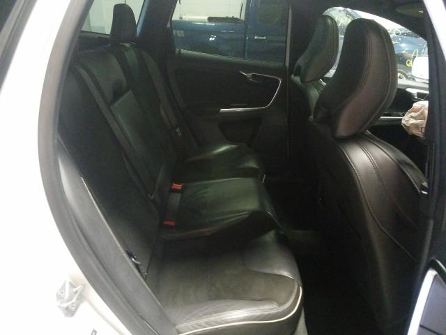 2015 VOLVO XC60 T6 R- YV4902RG8F2617272