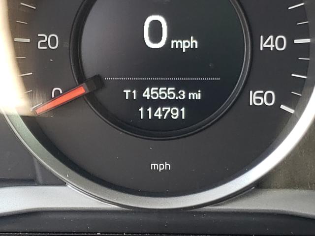 2017 VOLVO XC60 T5 YV440MDJ9H2075840