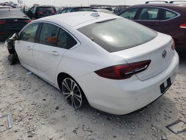 2019 BUICK REGAL ESSE W04GP6SX8K1077441