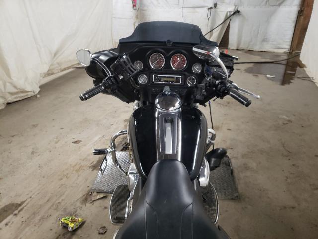 2011 HARLEY-DAVIDSON FLHTK 1HD1KEM17BB660573