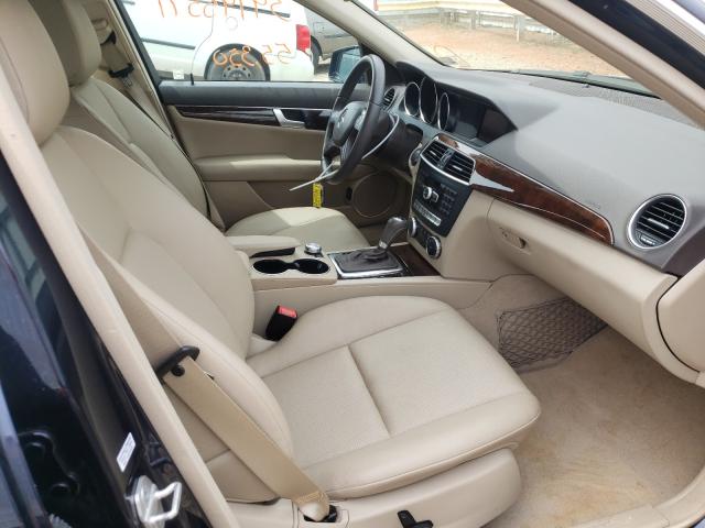 2013 MERCEDES-BENZ C 250 WDDGF4HB6DA860646