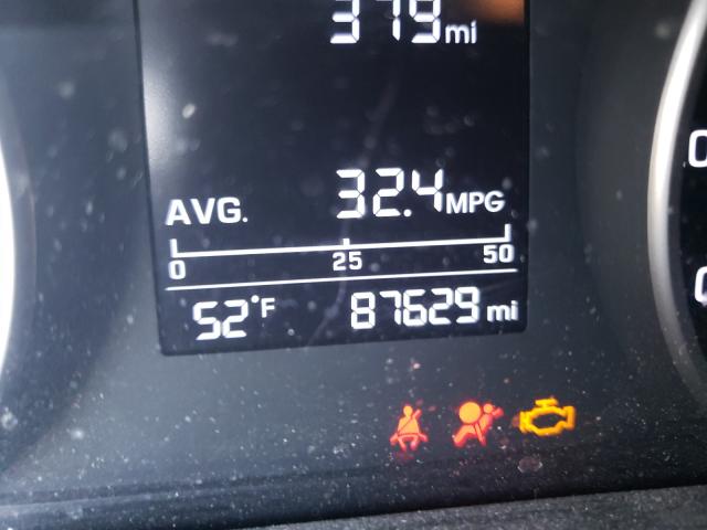 2017 HYUNDAI ELANTRA 5NPD84LF6HH030555