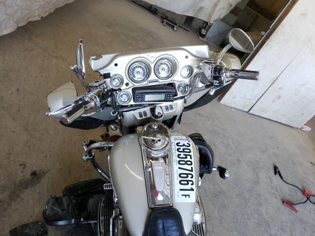 2006 HARLEY-DAVIDSON FLHTCUSE 1HD1PRE176Y956140