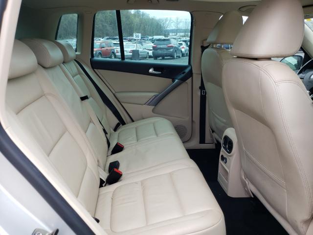2010 VOLKSWAGEN TIGUAN WVGBV7AX5AW001217