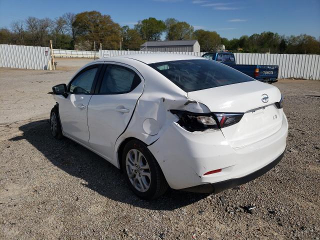 VIN 19XFB2F55FE018934 2015 Honda Civic, LX no.3