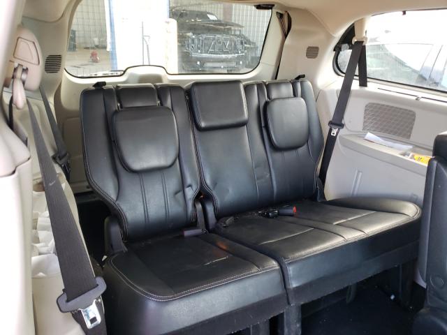 2011 CHRYSLER TOWN & COU 2A4RR8DG0BR800576