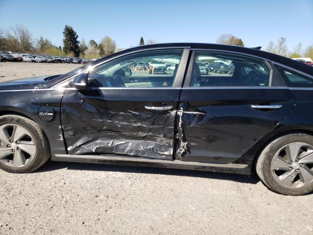2017 HYUNDAI SONATA PLU KMHE54L28HA060055