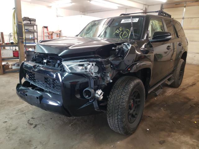 2020 TOYOTA 4RUNNER SR JTEBU5JR7L5752739