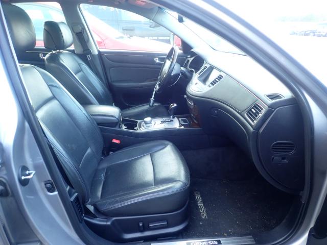 2011 HYUNDAI GENESIS 4. KMHGC4DF3BU113959