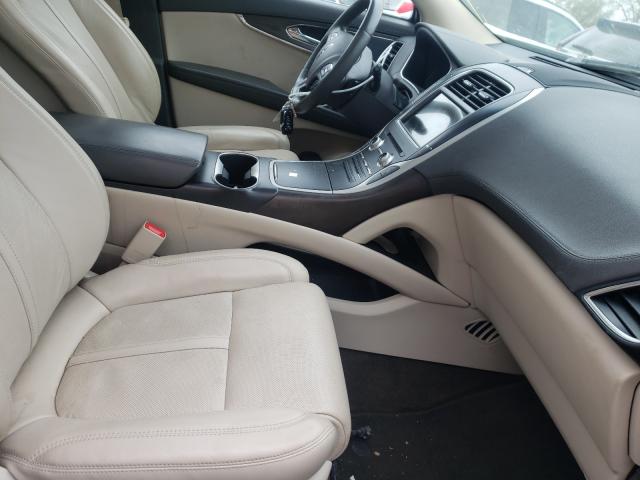2017 LINCOLN MKX RESERV 2LMPJ8LR7HBL30037