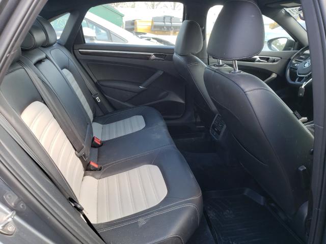 2018 VOLKSWAGEN PASSAT GT 1VWJM7A30JC050811