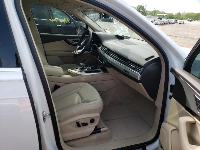 VIN WA1LHAF70KD045638 2019 Audi Q7, Premium Plus no.5