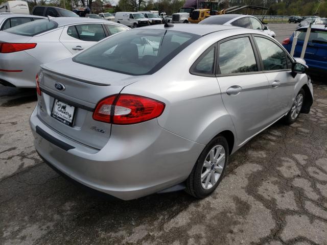 Седаны FORD FIESTA 2012 Серебристый