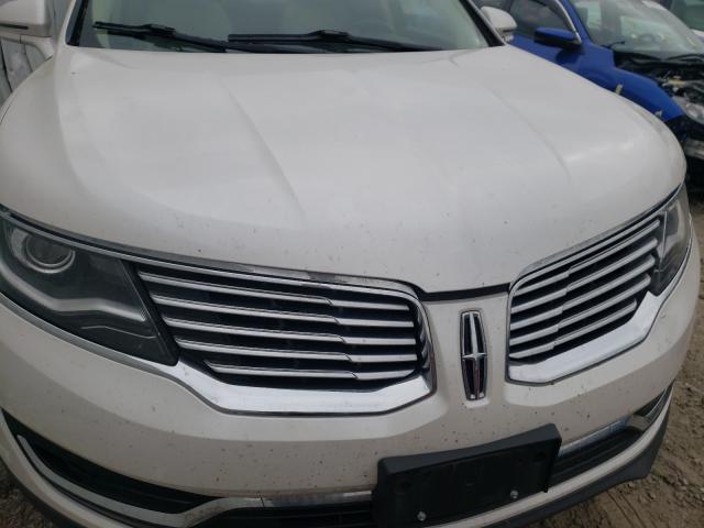 2017 LINCOLN MKX RESERV 2LMPJ8LR7HBL30037