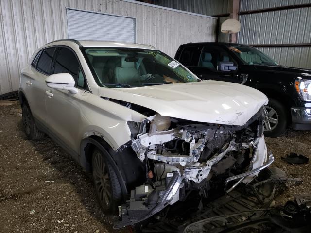 VIN 1FMCU9GD0JUB61422 2018 Ford Escape, SE no.1