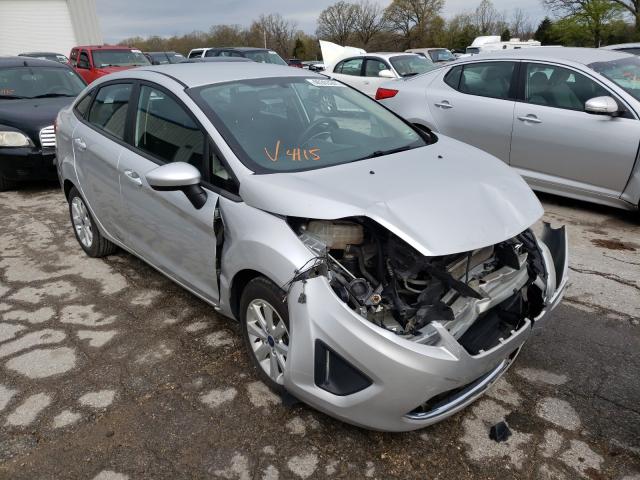 Седаны FORD FIESTA 2012 Серебристый