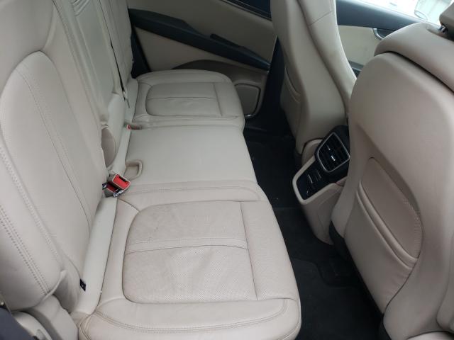 2017 LINCOLN MKX RESERV 2LMPJ8LR7HBL30037