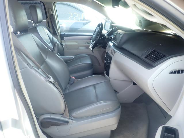 2011 VOLKSWAGEN ROUTAN SE 2V4RW3DG7BR740349
