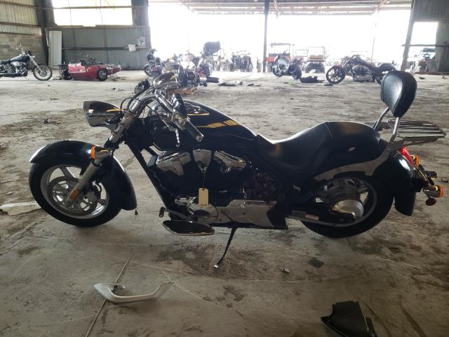 2010 HONDA VT1300 CR JH2SC6603AK000310