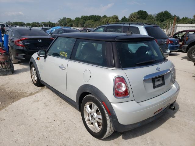 2011 MINI COOPER WMWSU3C56BT098455
