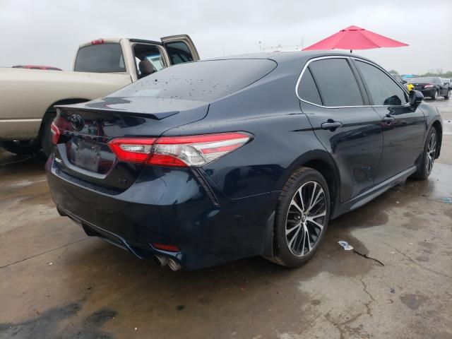 VIN 1FMCU9JX0EUB68654 2018 TOYOTA CAMRY XSE no.4